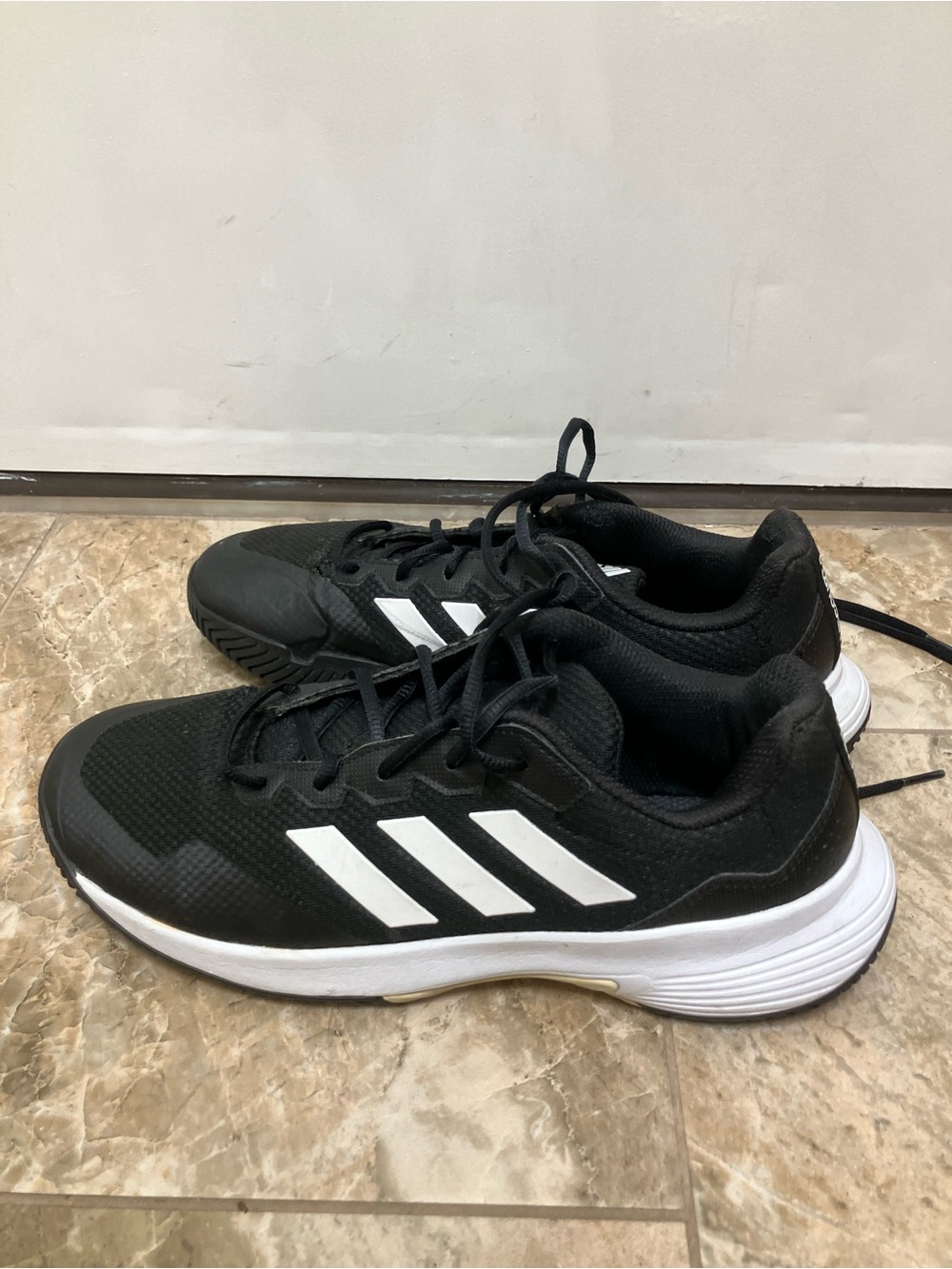 Men's Adidas GameCourt 2 tennis shoes, size 8.5